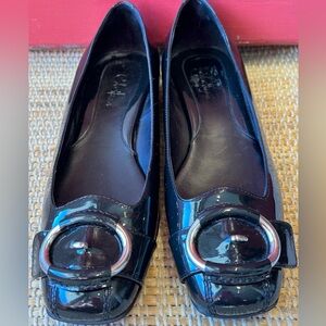COLE HAAN X NIKE AIR s7 blk patent flats-luv the big buckles-super comfy